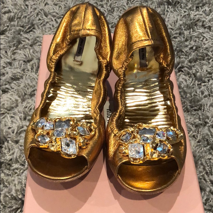 Nwt! Miu Miu Gold Open Toe Flats Size 7.5.
